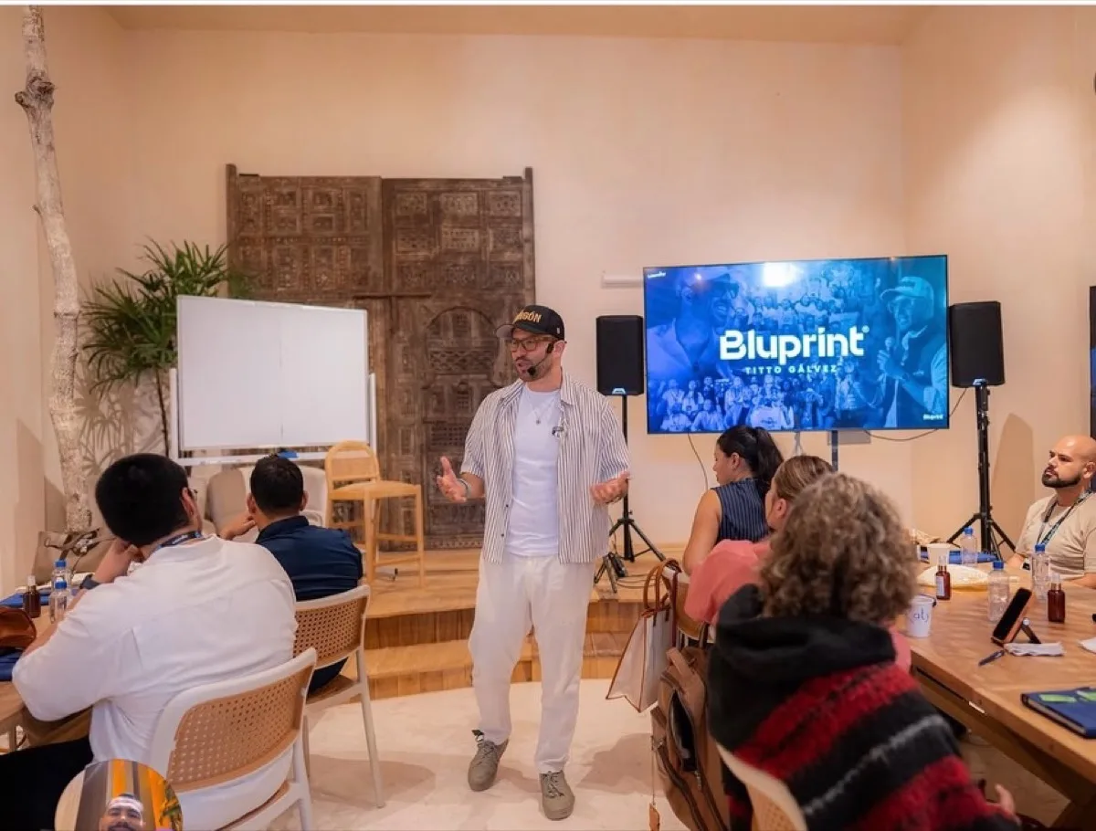 Titto Gálvez dirigiendo una sesión de Bluprint